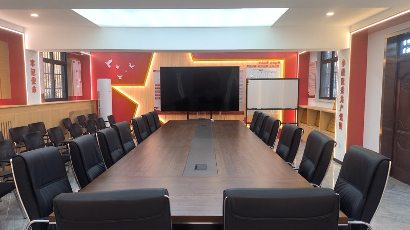 矿山三区碎矿车间党支部活动会议室